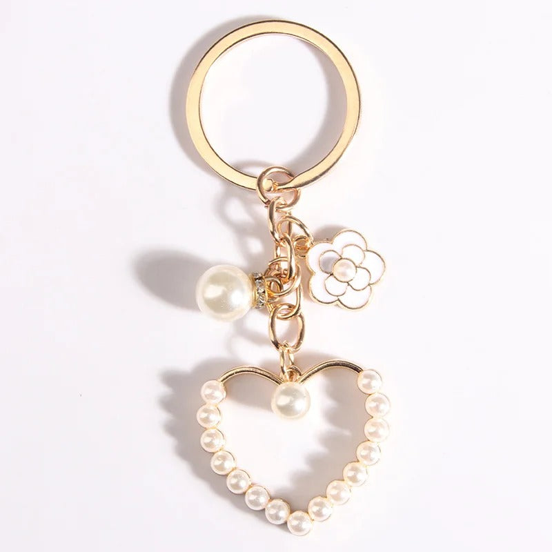 Graceful Pearl Heart Keychain