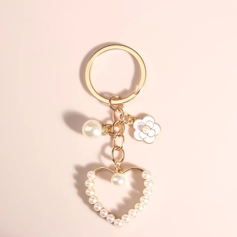 Graceful Pearl Heart Keychain